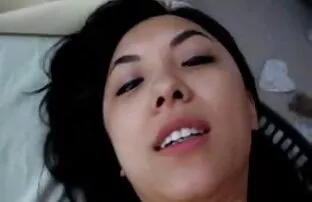Fakeagentuk dedo a vídeo de pornô sexo anal foder e rabo a Lamber