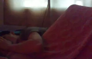 Treino disciplinado para assistir filme pornô dupla penetração adolescente empatado