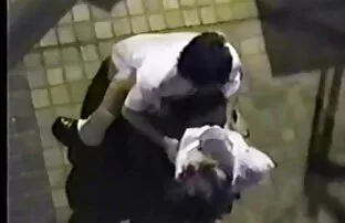 A dona de casa leva 2 pilas duras video porno anal duplo