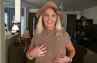 A pussy magricela video brasileiro de sexo anal esmagada