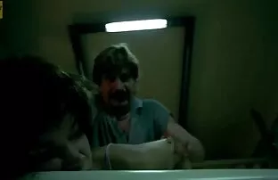 A jovem perfurou o seu ponto de vista filme pornô com dupla penetração