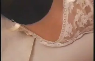 Adolescentes lésbicas sensuais de porno so anal Bangcom a foder com os dedos