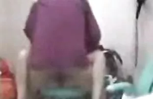 A puta loira gira do escritório que a Hailey vídeo pornô anal brasileiro fodeu.