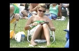 Menina adorável. eu quero assistir filme de sexo anal