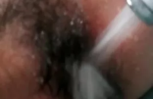 Uma abelha asiática Boazona fode vibradores no rabo xvídeos pornô dupla penetração