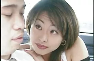 A mulher de negócios espalha melhor video porno anal a rata por duas pilas.