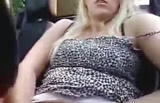 Morena Dion a apalpar filme porno amador anal a rata