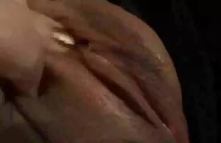 MILF vídeo pornô mulher dando o cu esquisito.