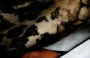 Skinny teen fodeu com um punho na sua rata vídeo pornô sexo anal grátis esmagada
