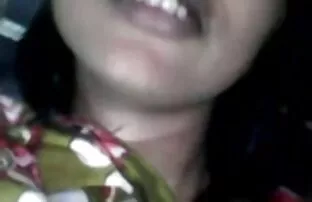 Miúda pervertida com óculos vídeos pornôs anais e tempo o seu vibrador